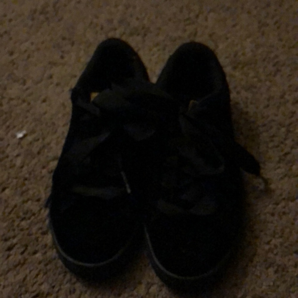 Black pumas
